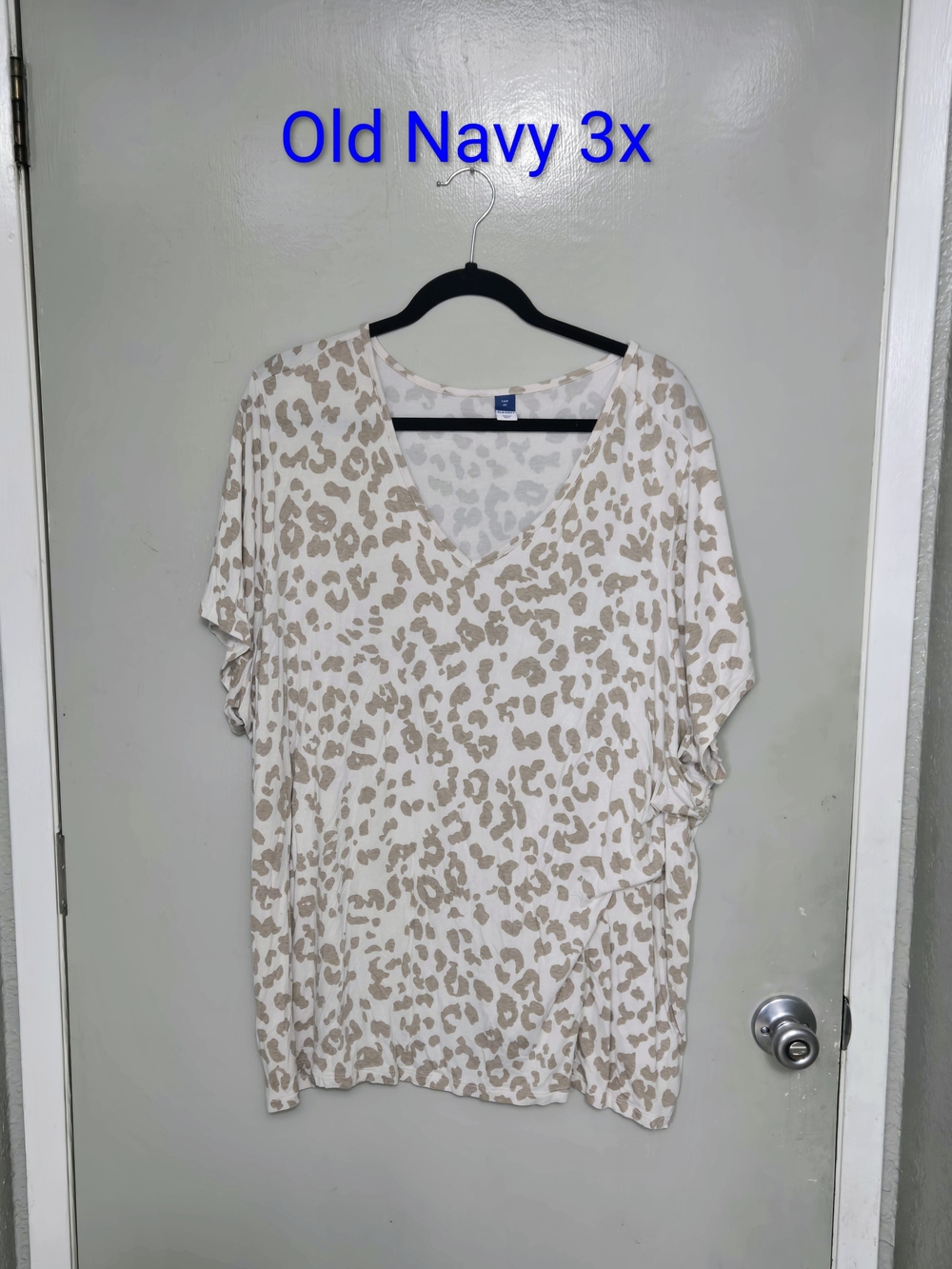 Old Navy Plus V-Neck Leopard Print Tunic - Cream and Tan